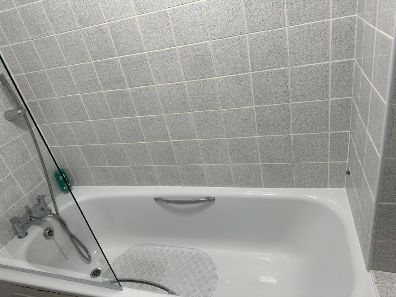 Apartament Stylish 1br W Fireplace & High-speed Wifi