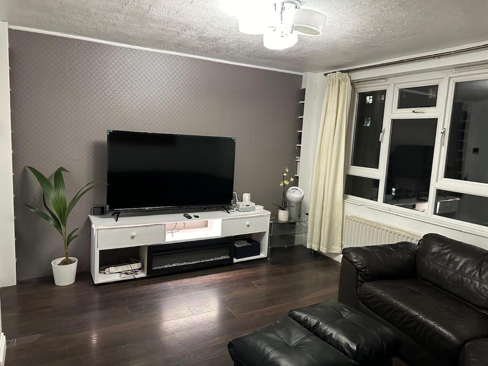 Appartamento Stylish 1br W Fireplace & High-speed Wifi Londra